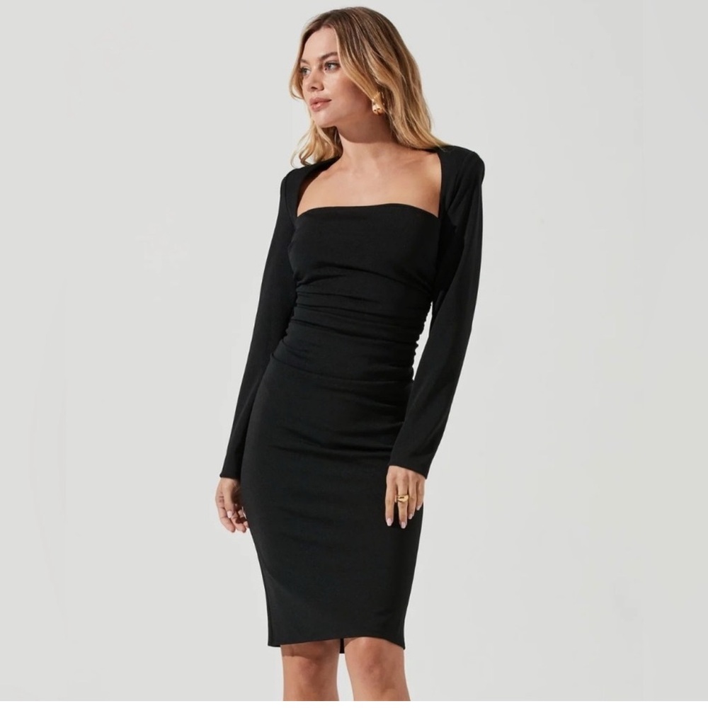Elegant ASTR The Label Black Long Sleeve Dress